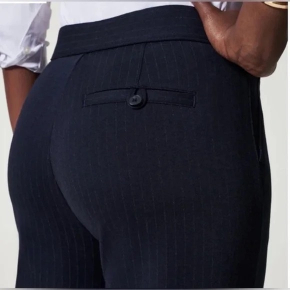 Elegant Navy Wide-Leg Pants - Picture 11 of 12